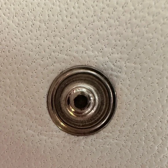 Balenciaga Compact Wallet (EUC; White/Silver) - Picture 4 of 16